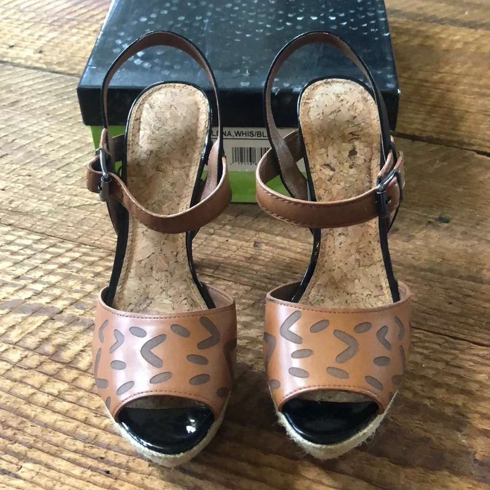Sam Edelman Magdalena platform